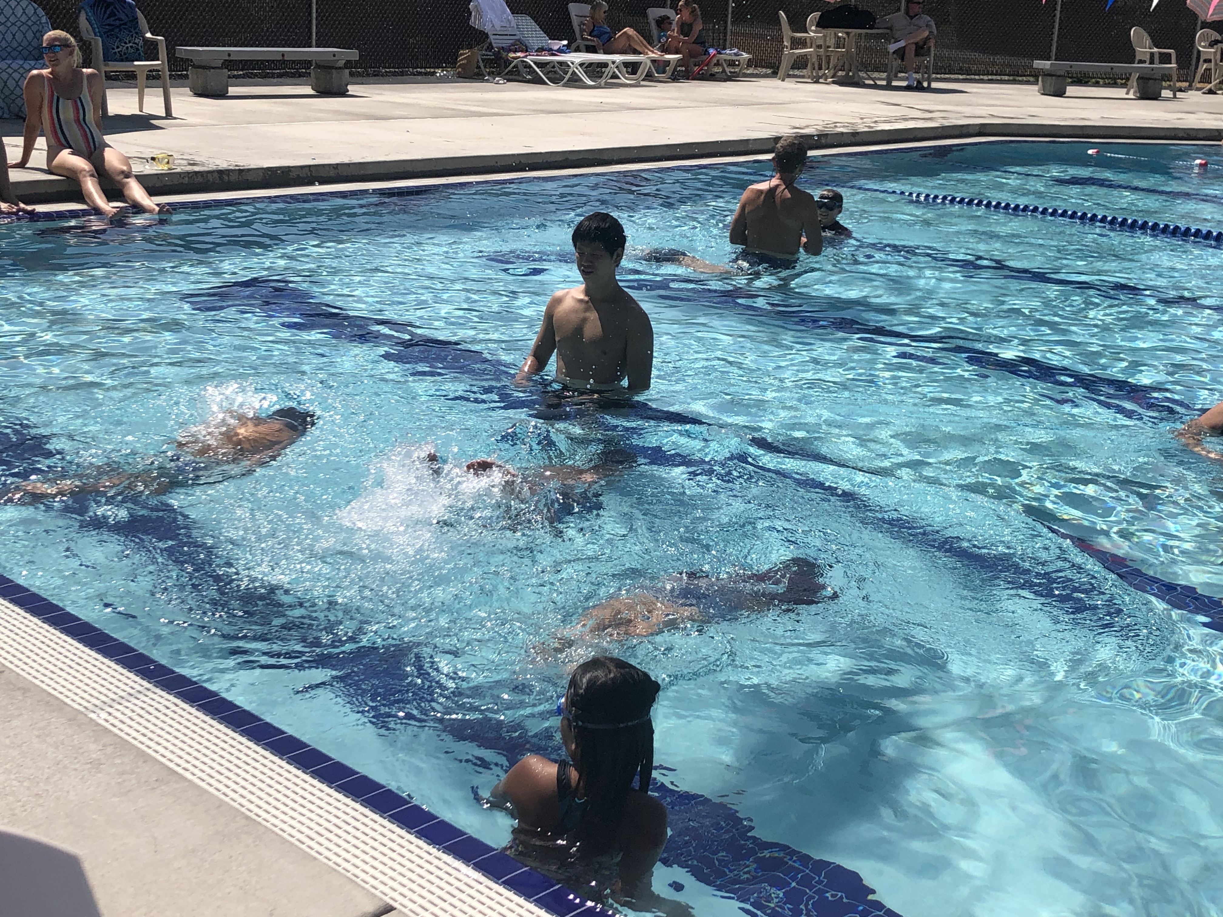 Teaching children to swim 3
